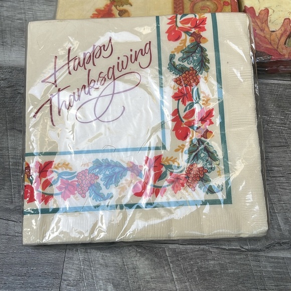 NWT Thanksgiving Paper Goods Bundle - Picture 4 of 16
